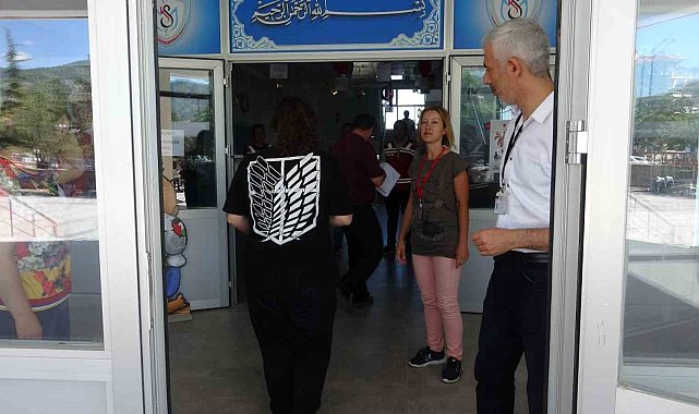 Isparta'da YKS'nin ikinci oturumu AYT başladı