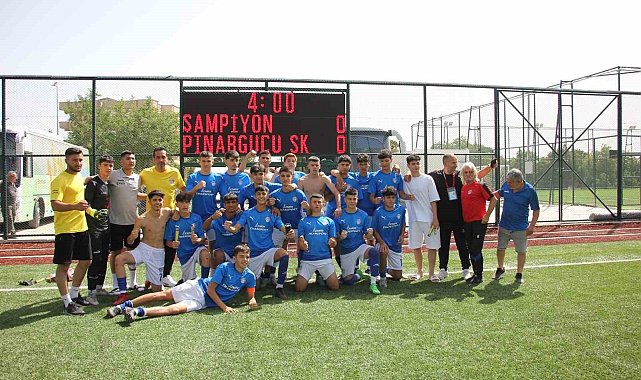 İzmir Pınargücü, TFF U17 Türkiye Şampiyonası'nda şampiyon oldu