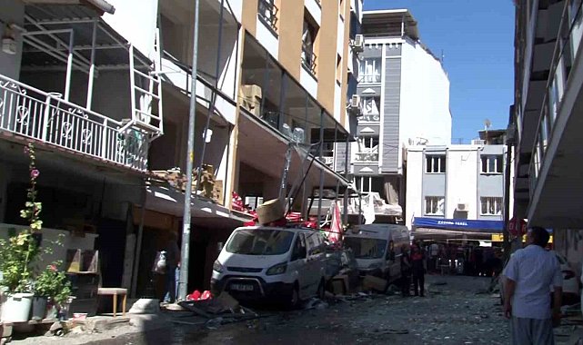 İzmir'de doğal gaz patlaması: 2 ölü, 16 yaralı