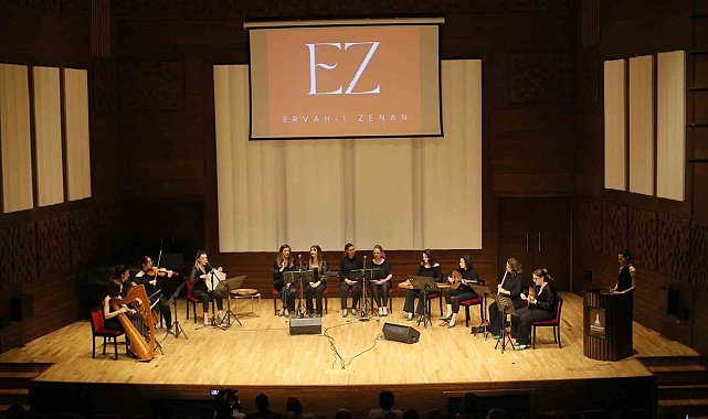 İzmir'de tamamı kadın sanatçılardan oluşan gruptan unutulmaz konser