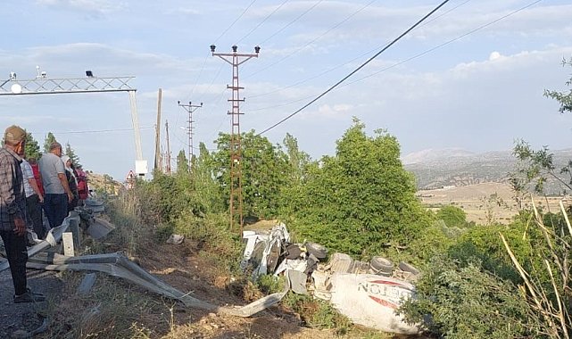 Kahramanmaraş'ta beton mikseri şarampole yuvarlandı: 1 yaralı