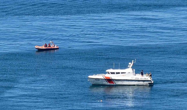 Karadeniz Ereğli'de denizde bulunan mayın kontrollü şekilde imha edildi