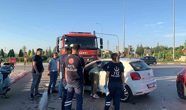Karaman'da otomobil ile çarpışan kamyonet devrildi: 1 yaralı