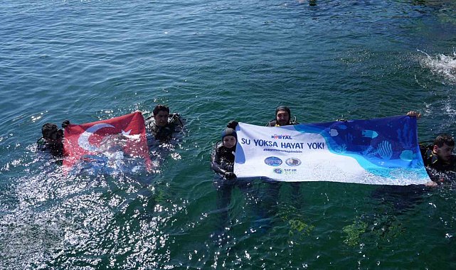 Kartal'da 'Marmara Denizi Günü' dolayısıyla sahil temizliği yapıldı