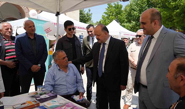 Kastamonu'da sokakta vatandaşlara ücretsiz sağlık testleri yapıldı