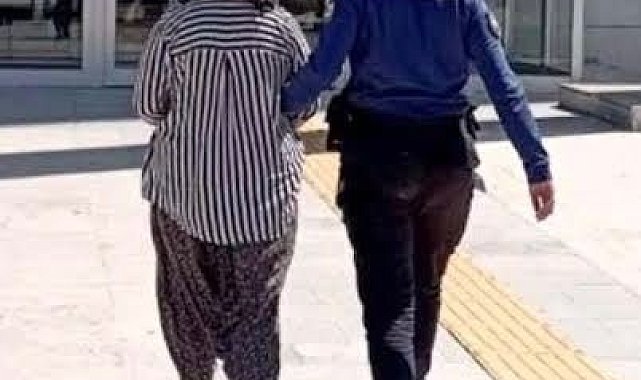 Kavga ihbarına giden ekipler 2 ayrı suçtan aranan şüpheliyi yakaladı