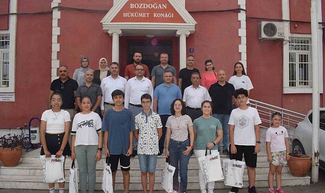 Kaymakam Gökçe dereceye giren öğrencileri ağırladı