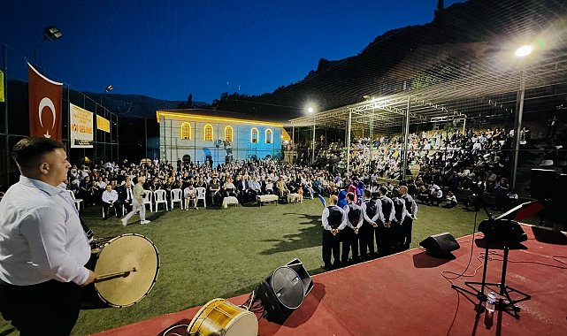 Kemaliye'de koro ve folklor konseri gerçekleştirildi