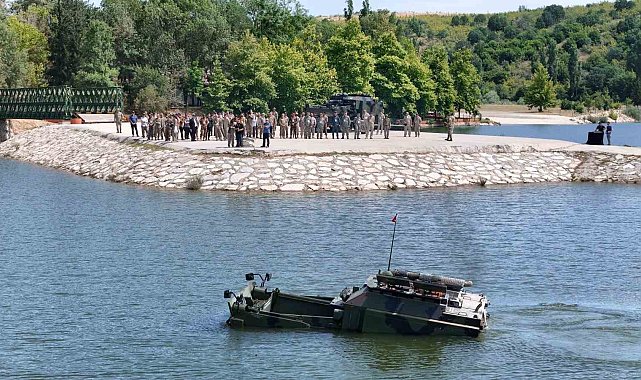 Kırklareli'nde köprücü araçları gösterisi yapıldı