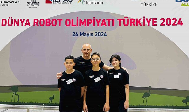 Kocatepe Ortaokulu Dünya Robot Olimpiyatında büyük başarıya imza attı