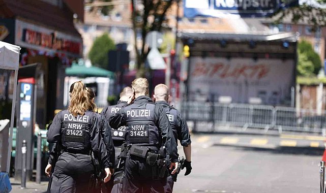 Köln'de şüpheli paket paniği
