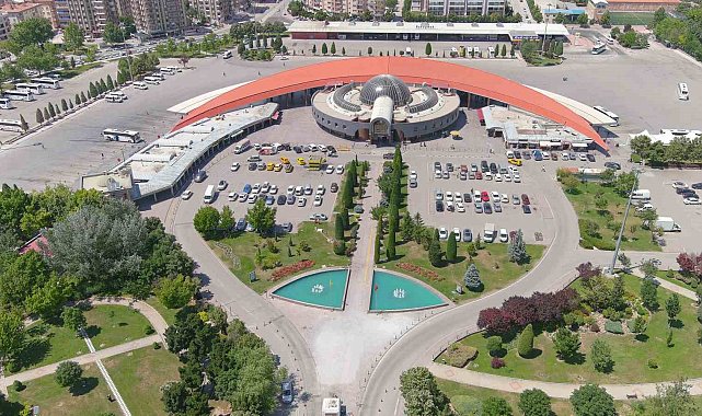 Konya Otogarı'nda bayram yoğunluğu yaşandı
