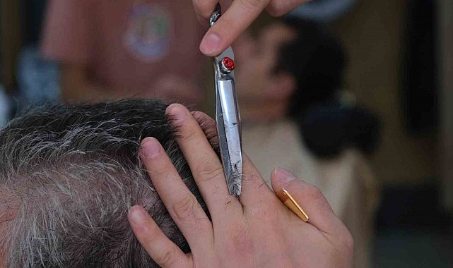 Kuaförler bayram yoğunluğunda