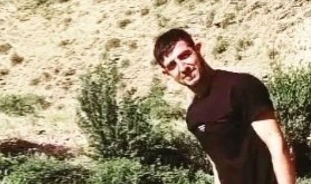 Küçükçekmece'de sokakta yürüyen genç silahlı saldırıda ağır yaralandı