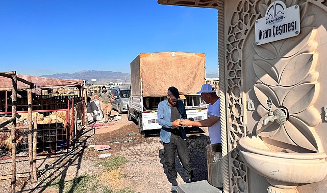 Kurban satış noktalarında çorba ikramı