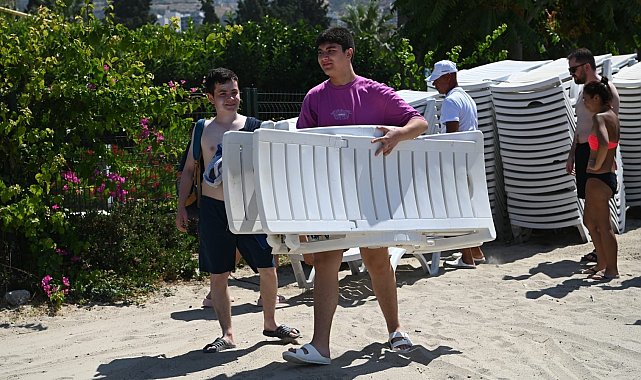Kuşadası plajlarında ücretsiz şezlong ve şemsiye hizmeti başladı