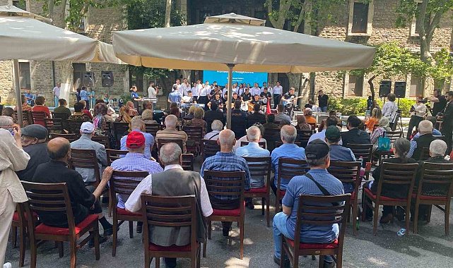 Kuştepe Çocuk Korosu ile emniyet mensuplarından Darülaceze sakinlerine konser