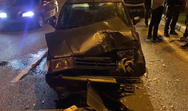 Kütahya'da 3 aracın karıştığı zincirleme trafik kazasında bir kişi yaralandı