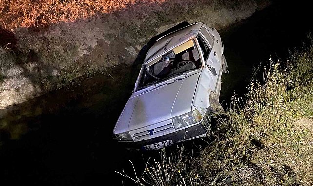 Kütahya'da otomobil dere yatağına yuvarlandı: 2 yaralı