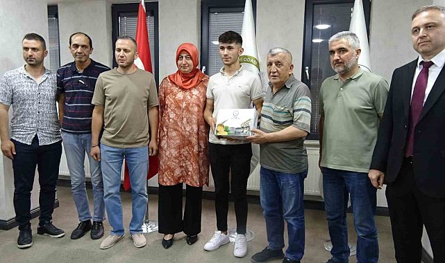Kütahyalı öğrenci 'En İyi Kaynak Yapma Yarışması'nda Türkiye ikincisi oldu