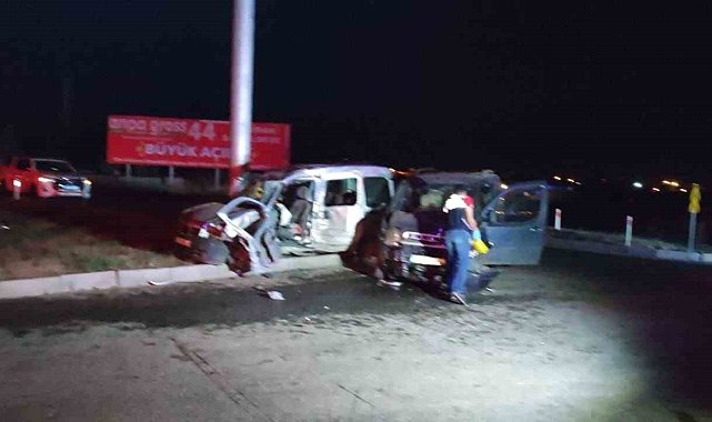 Malatya'da feci kaza: 1 ölü, 4 yaralı