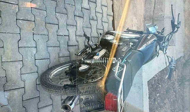 Malatya'da motosiklet takla attı 1 yaralı