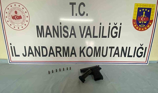Manisa'da şüpheliden ruhsatsız tabanca çıktı