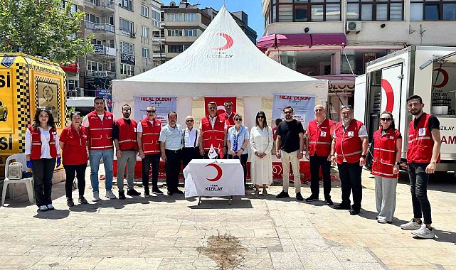 Manisa'da Türk Kızılay kurban bağış standı açıldı