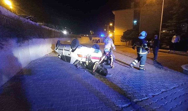 Mardin'de otomobil takla attı: 3 yaralı