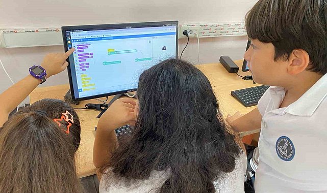 Marmaris'te öğrenciler yapay zeka ile sürdürülebilir şehirler tasarladı