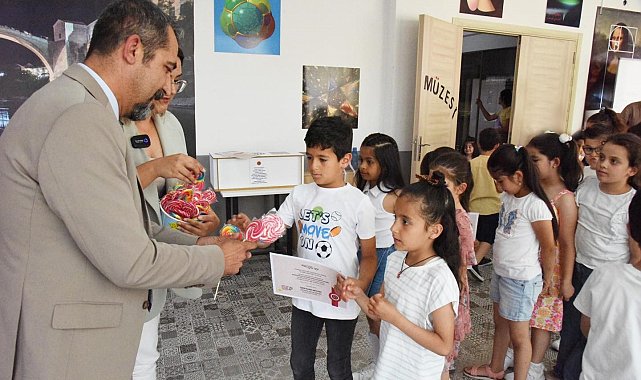 Matematik kurslarında eğitim alan çocuklara sertifikaları verildi