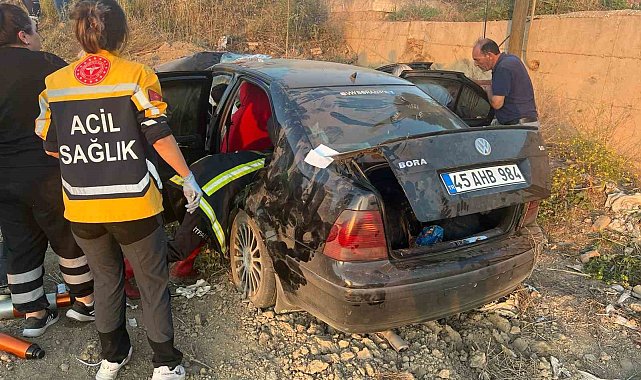 Menfeze düşen otomobilde 1 kişi öldü, 4 kişi yaralandı