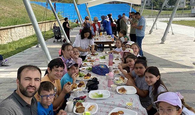 Merkezin minikleri piknikte buluştu