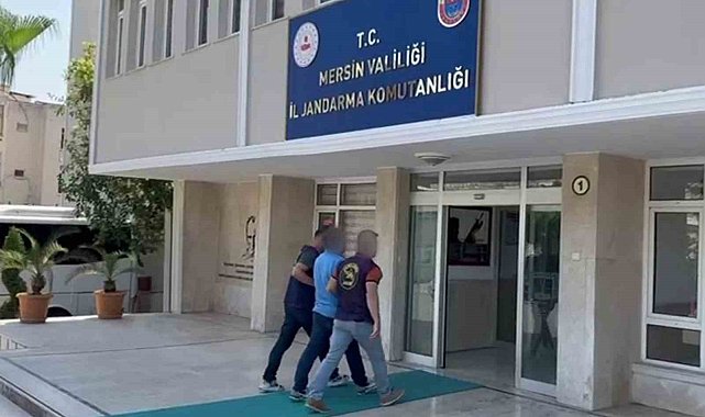 Mersin'de JASAT timleri aranan 2 kişiyi yakaladı