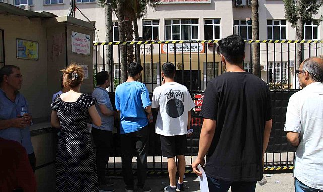 Mersin'de YKS'nin ilk oturumu başladı