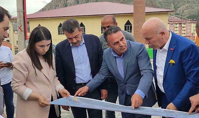 Milli Eğitim Bakanı Tekin, bayramı baba ocağında geçiriyor