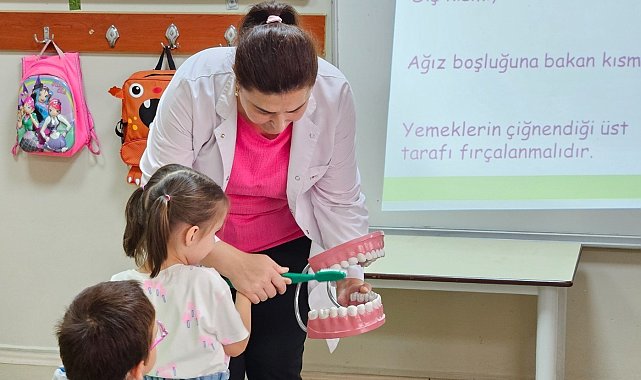 Miniklere ağız ve diş sağlığı eğitimi