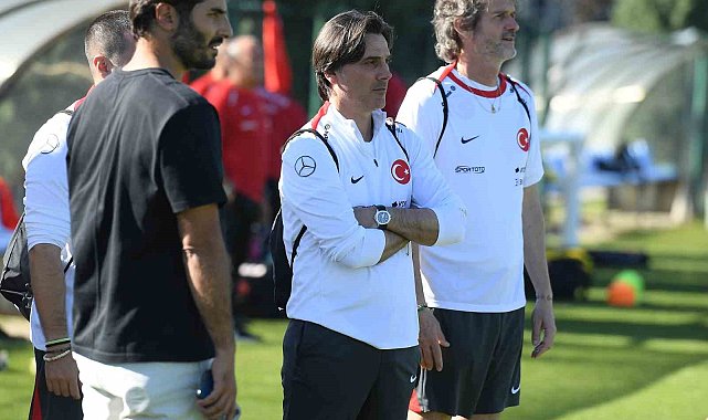 Montella'dan Ümit Millî Takım antrenmanına ziyaret