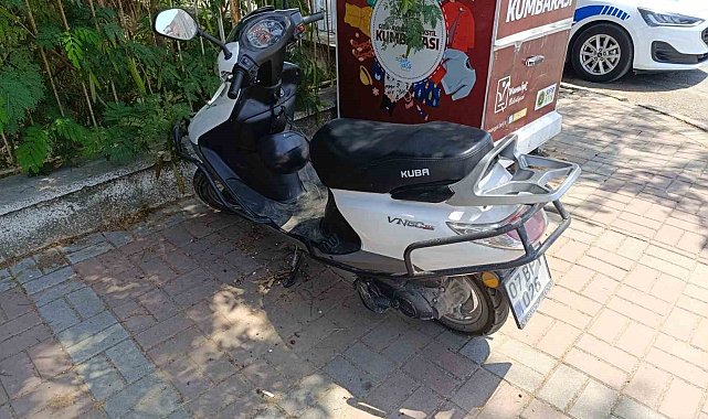 Motosiklet otomobile çarptı: 1 yaralı