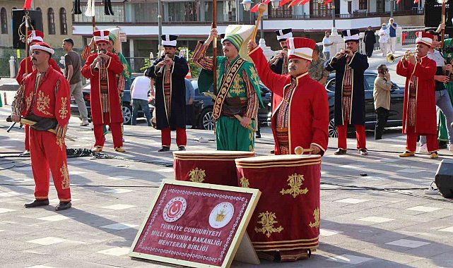 MSB Mehteran Birliği, şehzadeler şehri Amasya'yı coşturdu