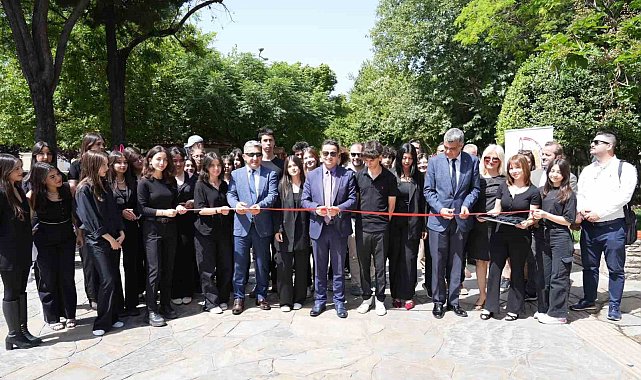 Muğla Güzel Sanatlar Lisesi'nde yılsonu resim sergisi açıldı