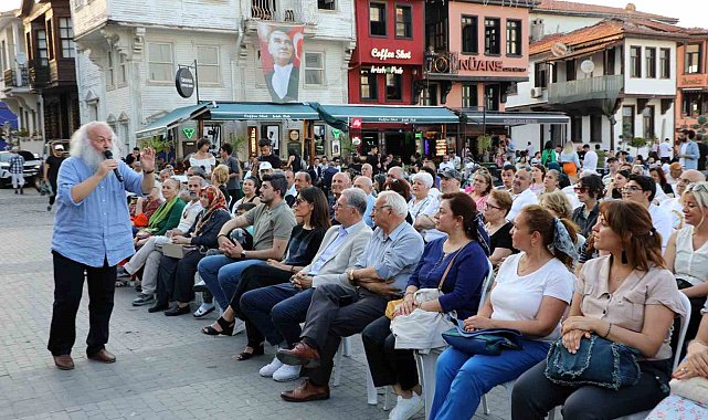 Nazım Hikmet Mudanya'da şiir ve şarkılarla anıldı