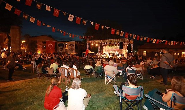 Nazım Hikmet, Selçuk'ta Bedreddin Oratoryosu ile anıldı