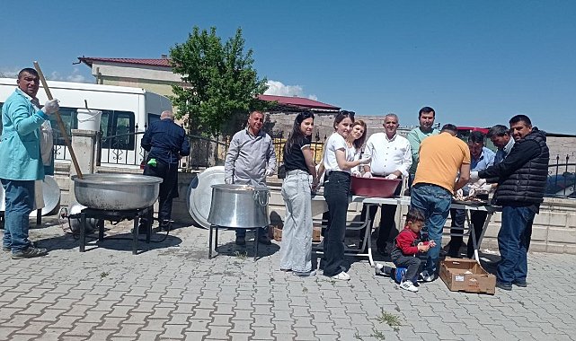 Niğde'de Alay İlkokulu'nda festival havasında pilav şenliği yapıldı