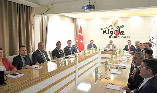 Niğde'de KÖYDES İl Tahsisat Komisyonu Toplantısı yapıldı