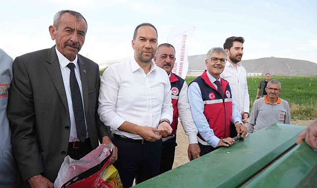 Niğde'de kuraklığa dayanıklı tohum ekildi