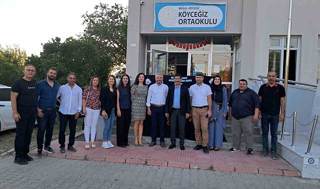 Öğrenciler yılsonu şenliğinde yeteneklerini sergiledi