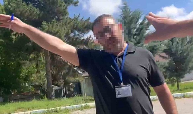 Okul görevlisi YKS'yi takip eden gazetecilere zorluk çıkardı
