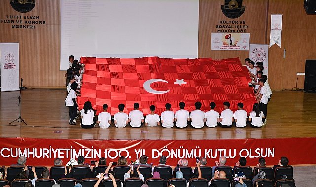 Okunan şiir gazi ve şehit yakınlarını ağlattı