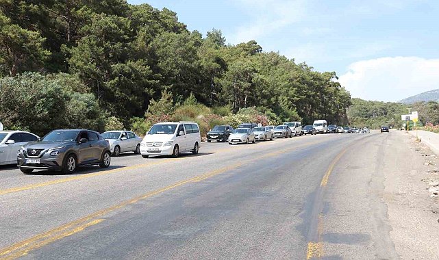 Ölüdeniz'de Kurban Bayramı yoğunluğu